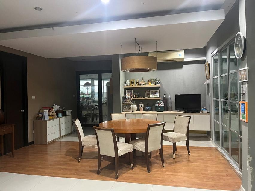 ขายบ้านเดี่ยว 2 ชั้น หมู่บ้านแกรนด์คาแนลประชาชื่น อ.ปากเกร็ด จ.นนทบุรี ทำเลดี เดินทางสะดวก ใกล้ ม.ธุรกิจบัณฑิตย์ 9