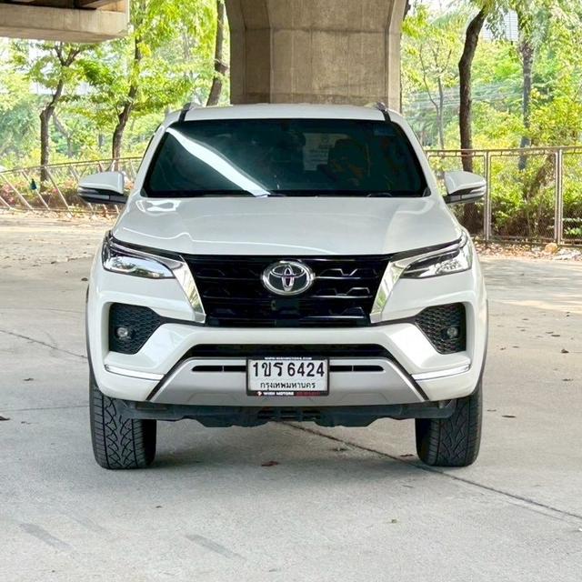 🚗 2021 Toyota Fortuner 2.4 V 2WD AT รูปที่ 2