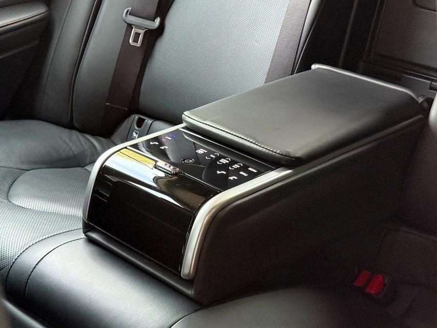 2021 CAMRY HV PREMIUM รุ่น TOP สุด รถมือเดียวออกป้ายแดง รถวิ่งน้อย เข้าศูนย์ตรงระยะ รถไม่มีอุบัติเหตุครับ 14