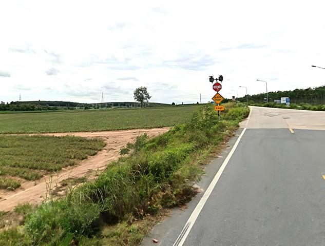 ขายที่ดินศรีราชาชลบุรี ขายที่ดินศรีราชาเนื้อที่ 106 ไร่ ผังสีม่วงลาย เหมาะสำหรับสร้างโรงงานและคลังสินค้า ใกล้นิคมฯโรจนะบ 6