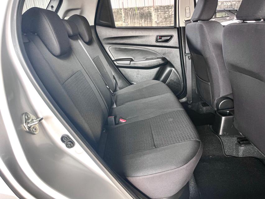 Suzuki Swift 1.2GL ปี18 12