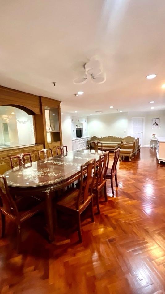 ให้เช่า คอนโด โมเดอร์น ทาวน์ 203 ตรม. 3นอน 3น้ำ ชั้น9 วิวโล่ง ใกล้btsเอกมัย ทองหล่อ 1