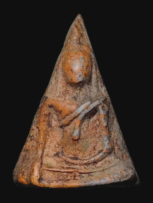 พระกรุกำแพงเพชร นางพญา