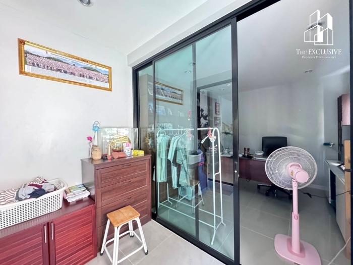 🏡 ขายบ้านเดี่ยว รีโนเวทใหม่ทั้งหลัง  โครงการ เสรีเพลส พุทธมณฑลสาย 4 นครปฐม บ้านหลังใหญ่ โล่ง โปร่ง ไม่ติดใคร ให้ความเป็นส่วนตัวสูง  6