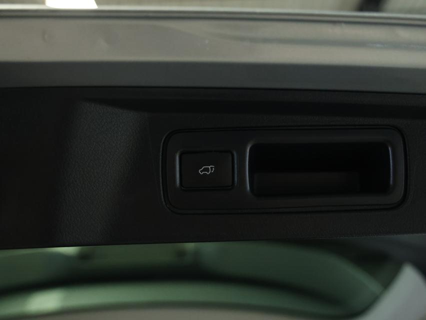 2022 Toyota FORTUNER 2.4 (ปี 15-25) Leader V 4WD SUV AT B5502 รูปที่ 19