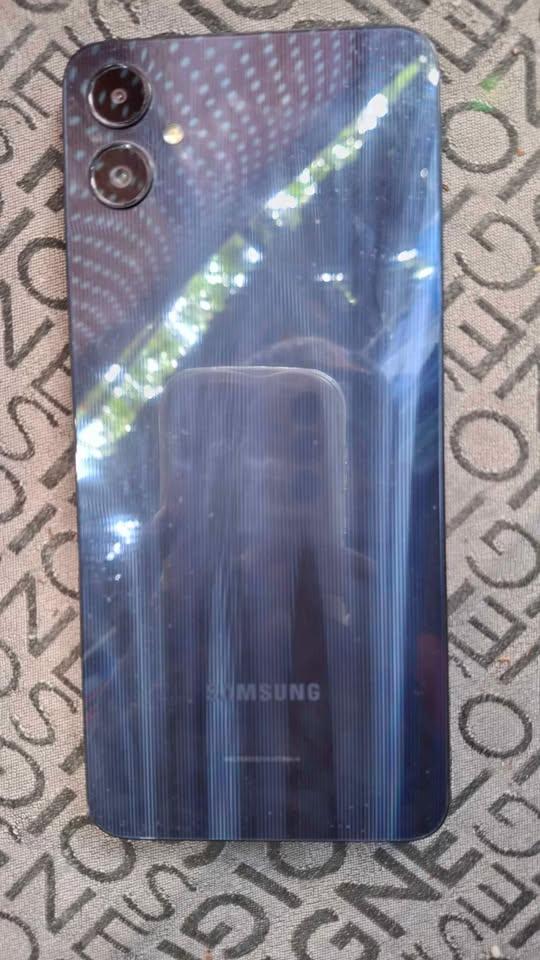 Samsung Galaxy A05 เครื่องสภาพดี 3