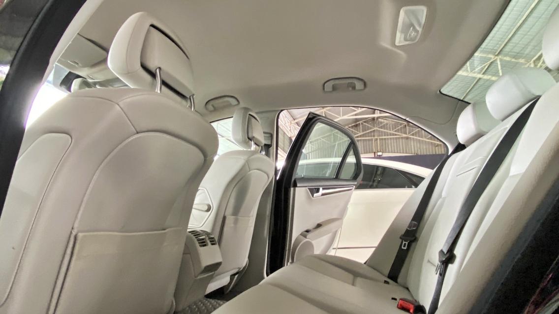 BENZ C200CGI BE 7