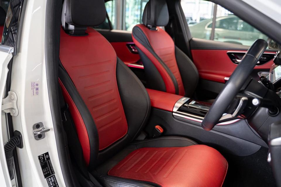 Mercedes Benz C350e AMG Dymanic (w206)ปี 2022 ไมล์ 50,000 km รถบ้านมือเดียว 8