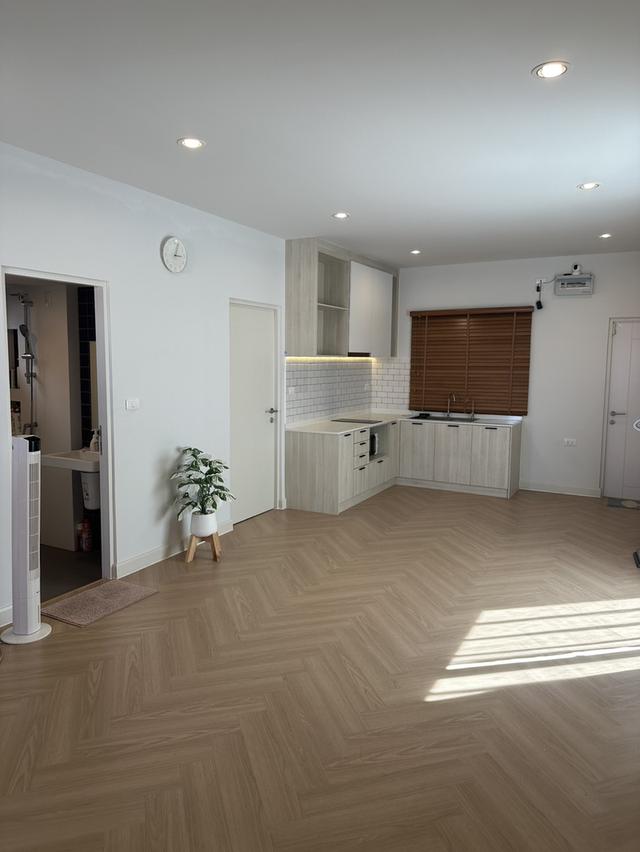 บ้านแฝด อณาสิริ กรุงเทพ-ปทุมธานี 17