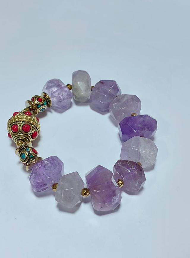 หินAmethysts คั่นแร่เฮมาไทต์ลูกปัดเนปาล 13×14 mm ยาว 18 cm. 6