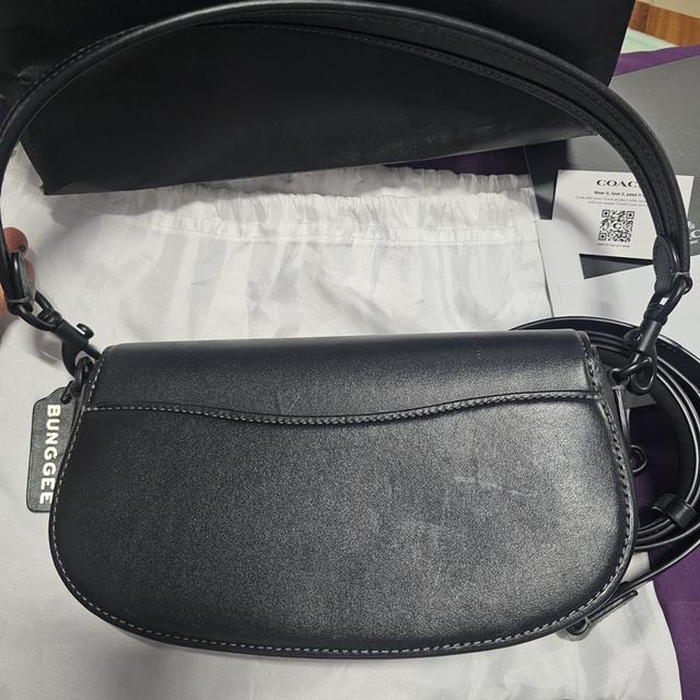 Coach Emmy Saddle Bag 23 สีดำ 2