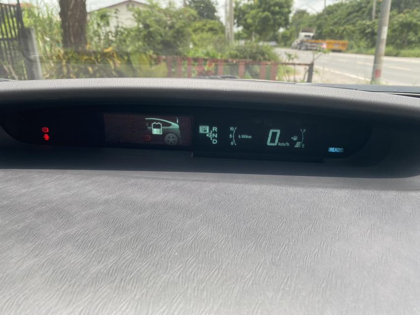 Toyota Prius 1.8 cc +TRD หลังคาชัลลูป เปลี่ยนแบตแล้ว รูปที่ 14