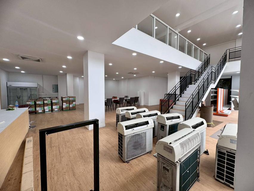 ให้เช่าพื้นที่ ชั้น 1 และชั้นลอย ทำเลเอกมัย ใกล้ BTS เอกมัย (N.1222) 11