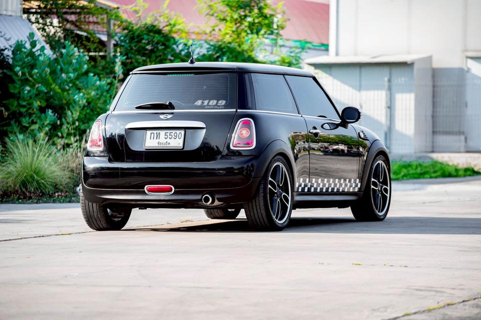 Mini One Cooper RHD ปี 2010 สีดำ รถสวยสภาพดี รูปที่ 5