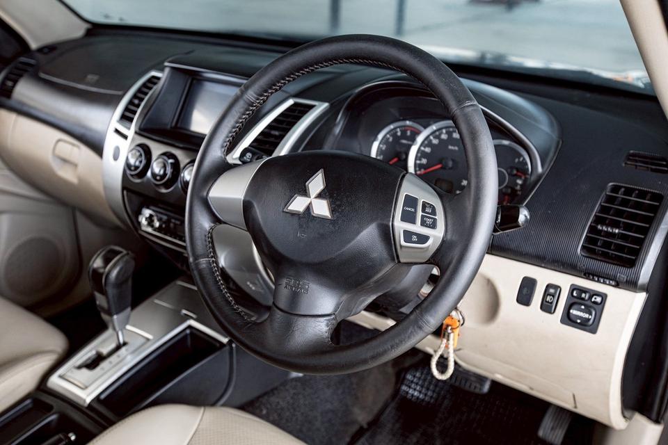 MITSUBISHI PAJERO Sport 2.5 GT ปี 2011 Auto สีเทา 16