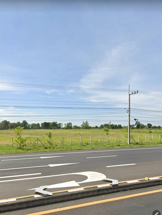 ขายด่วน ที่ดินผืนใหญ่ ติดถนนใหญ่ ทำเลดีมาก อ.เมือง บุรีรัมย์ พื้นที่ 110 ไร่ ราคาไร่ละ 2.2 ลบ. เจรจาได้ 1