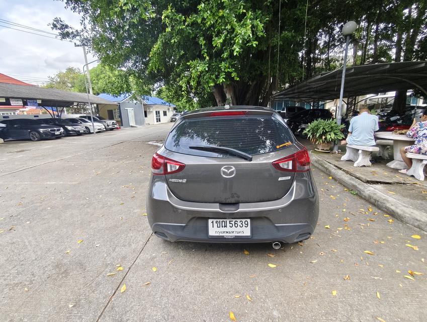 รถมาสด้า2 เบนซิน 1.3 ปี2016 ตัวtop 4