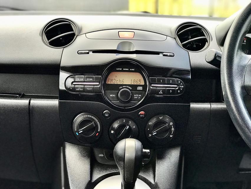 ขาย MAZDA 2 1.5 Groove Sports 5Dr ปี 2012 10