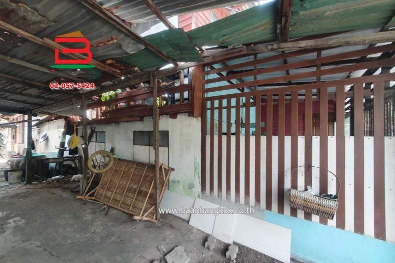 ที่ดินพร้อมบ้านไม้ 2 ชั้น 2 หลัง เฉลิมพระเกียรติ ร.9 ซอย 55 เนื้อที่ 38 ตรว. ถ.เฉลิมพระเกียรติ ร.9 แขวงดอกไม้ เขตประเวศ กรุงเทพฯ 3