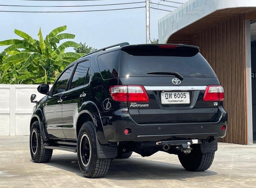 TOYOTA FORTUNER 3.0V 4WD 2010