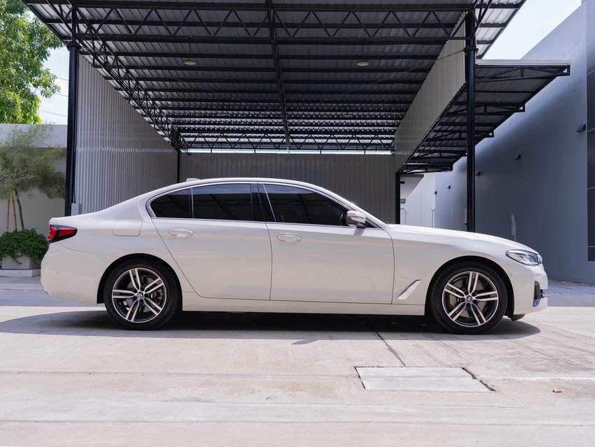 BMW 530e Elite ปี 2021 มือสอง รูปที่ 7