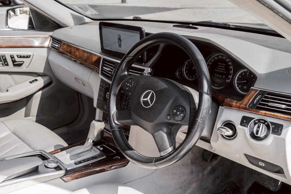 รหัสรถ 67GG373 Mercedes Benz W212 แต่งเป็น E63 FACELIFT Look ปี 2012 รูปที่ 11