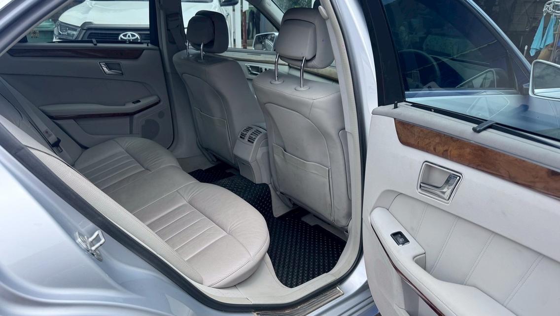รหัสรถ TPV7415 🎊 Mercedes Benz E200 Elegance CGI BlueEFFICIENCY 🎊 2010 7