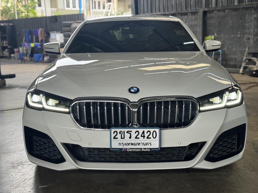 รหัสรถ BM2420 BMW 520d M-Sport LCI 2022