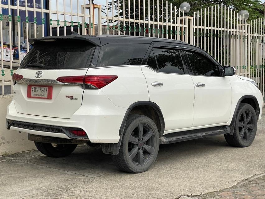 2017 #TOYOTA #FORTUNER 2.8 TRD SPORTIVO BLACK TOP 3