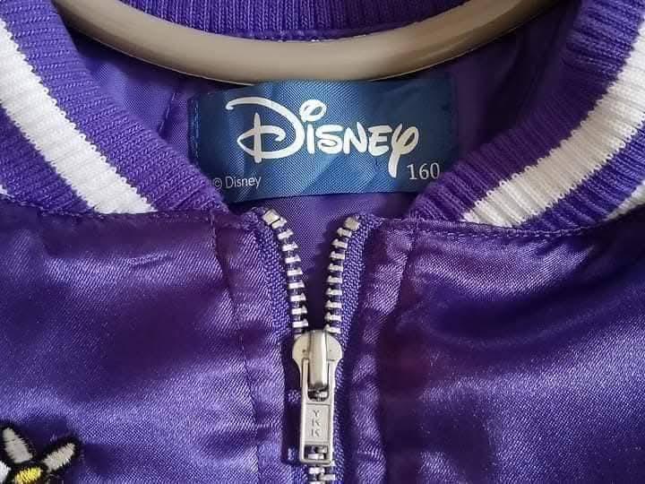 DISNEY เสื้อคลุมเนื้อผ้าเนียนเงา งานปักลายหน้า/หลัง+แนวแขนทั้งสองข้าง สภาพดี ไม่มีตำหนิเปื้อนขาด รูปที่ 3