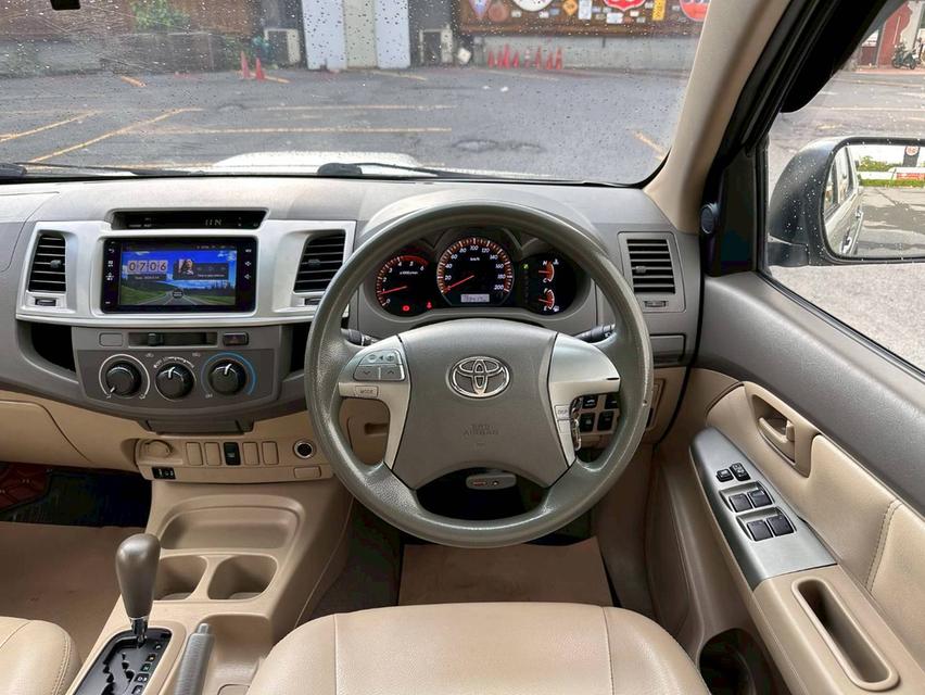 Toyota Vigo 3.0G Double Cab เกียร์ Auto สีบรอนซ์ทอง ปี 2012 12