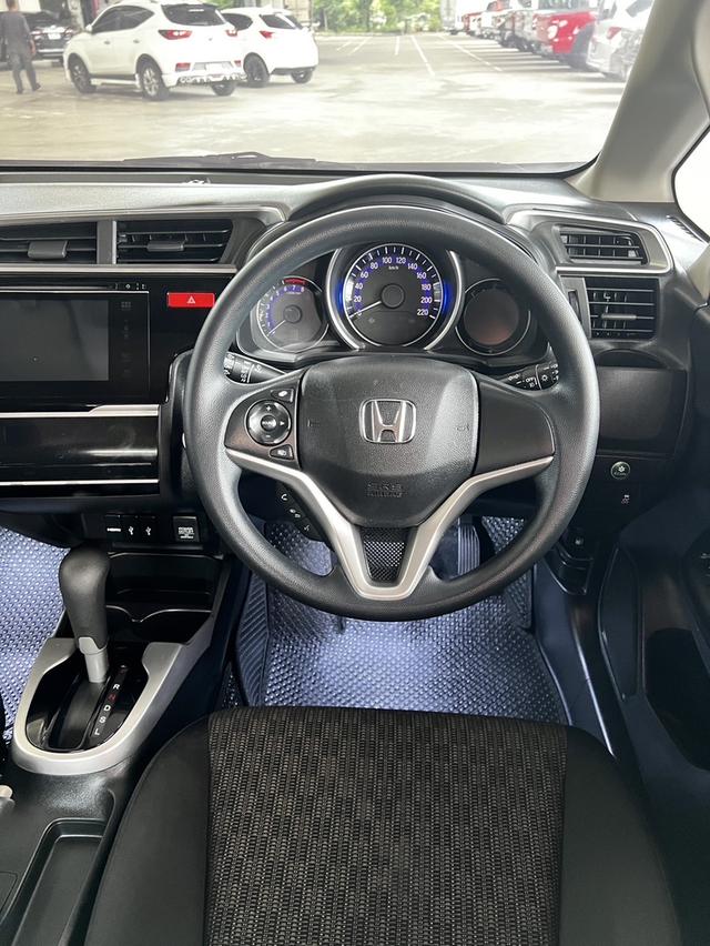 รหัสรถ KCY7890 HONDA JAZZ GK 1.5V PLUS AUTO ปี 2015 9