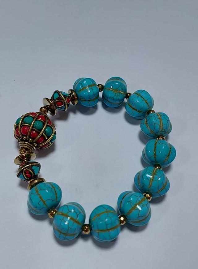 ข้อมือหิน Turquoise stone 16mm ลูกปัดเนปาล ยาว 18 cm.