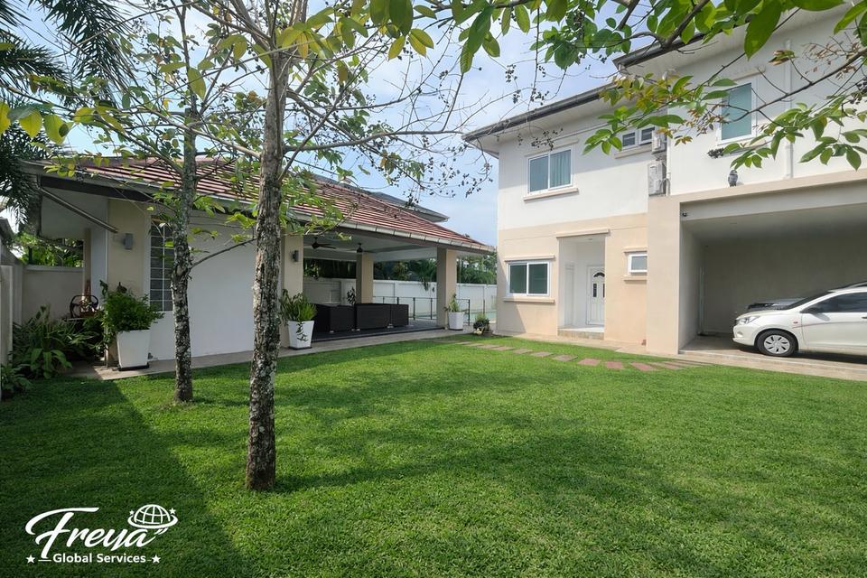 🏡✨ Luxury Family Pool Villa – East Pattaya 📍 Lakeside Court 5 | Pong, Banglamung, Chonburi 15