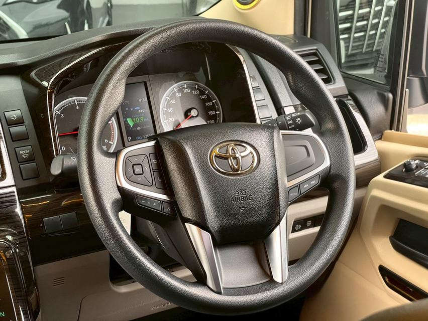 ขาย Toyota Commuter 2.8 ปี24 9