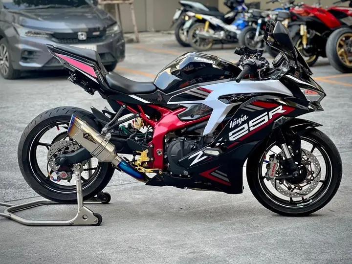 ขายด่วน Kawasaki Ninja ZX-25R