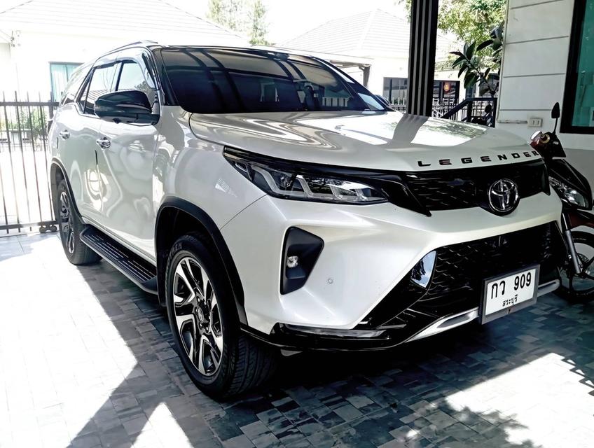 toyota fortuner legender 2.4 2wd ปี2021