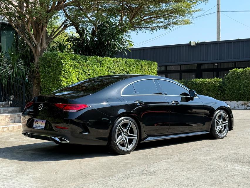 2020 BENZ CLS 300D รถมือเดียวออกป้ายแดง วิ่งน้อยเพียง 40,000 กม เข้าศูนย์ทุกระยะ ไม่เคยมีอุบัติเหตุครับ 3