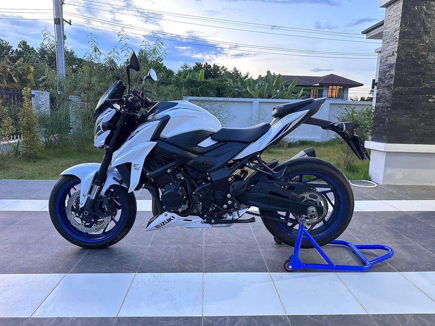 Suzuki GSX S750 ปี 2021 สภาพดีมากใช้งานน้อย