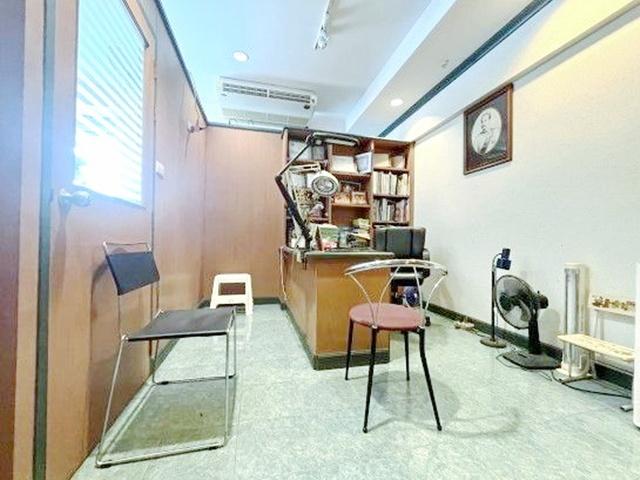 ขาย-เช่าอาคารพาณิชย์ 4.5 ชั้น 2 คูหา รร.อัสสัมชัญระยอง 1.7 กม.โฮมโปร ระยอง 650 ม. 65 ตร.วา.1075 ตร.ม. 4 นอน 5 น้ำ ทำเลทอ 4