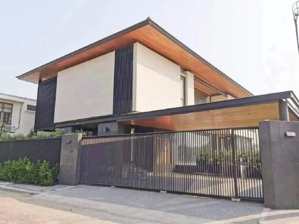 ขายหรือให้เช่าบ้านเดี่ยวหรูหลังใหญ่ บนที่ดิน 156 ตรว. หมู่บ้านเอเวอร์กรีนวิลล์ บางนา-ตราด