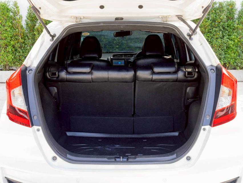 Honda jazz 1.5 RS ปีจด 2018 2