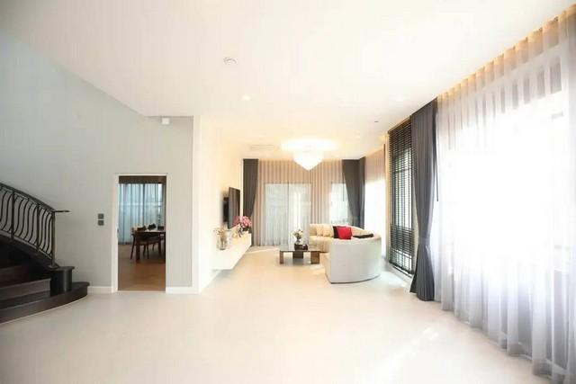 ขายด่วน Grand Bangkok Boulevard Krungthepkreetha บ้านหรูใหม่ กรุงเทพกรีฑา 49 ลบ. วิวสวนกลาง พร้อมอยู่ทันที 5