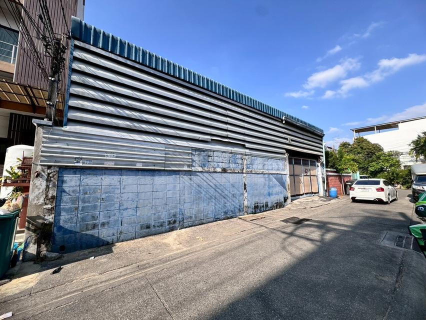 ให้เช่าโกดัง ซอยสาธุประดิษฐ์ 16 ทำเลดีอยู่ใกล้แหล่งธุรกิจ รถเข้า-ออกสะดวก (N.1942) 3