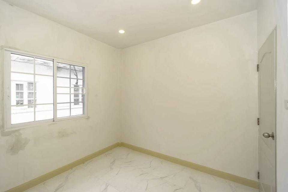 หมู่บ้านบัวทอง4 10