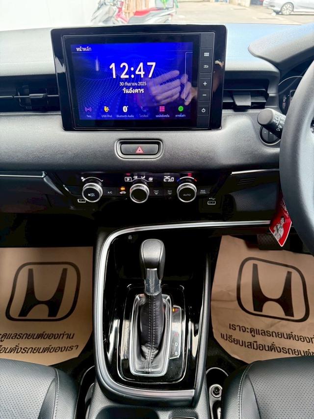 HONDA HRV 1.5EL e-HEV 2024 สีขาว ประหยัดน้ำมัน ไมล์น้อย มือเดียว 8