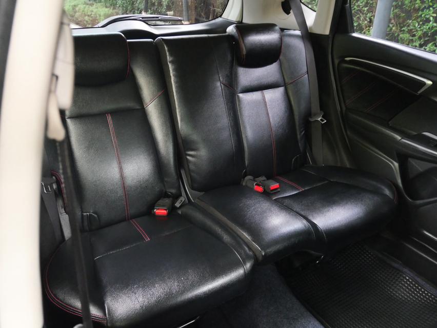 HONDA JAZZ 1.5V+ ปี20/21 ไมล์ 81,022km 14
