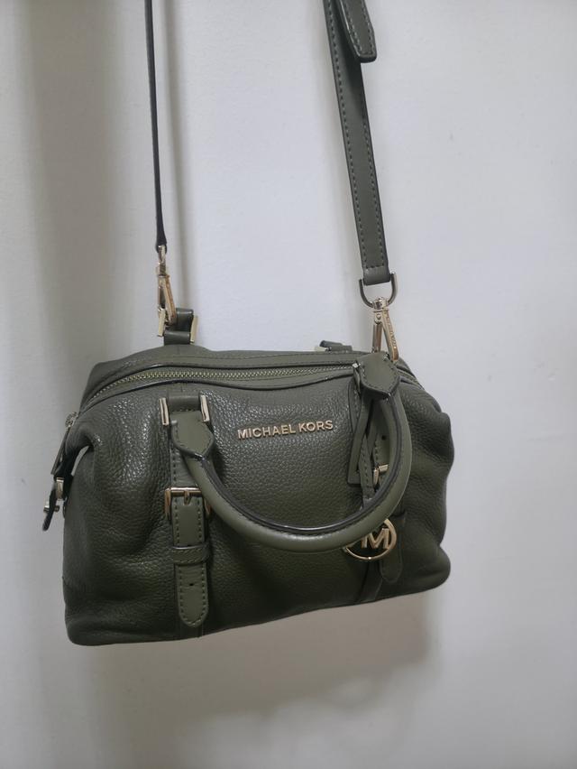 กระเป๋า+สายสะพายMichael-Korsมือสอง รูปที่ 4