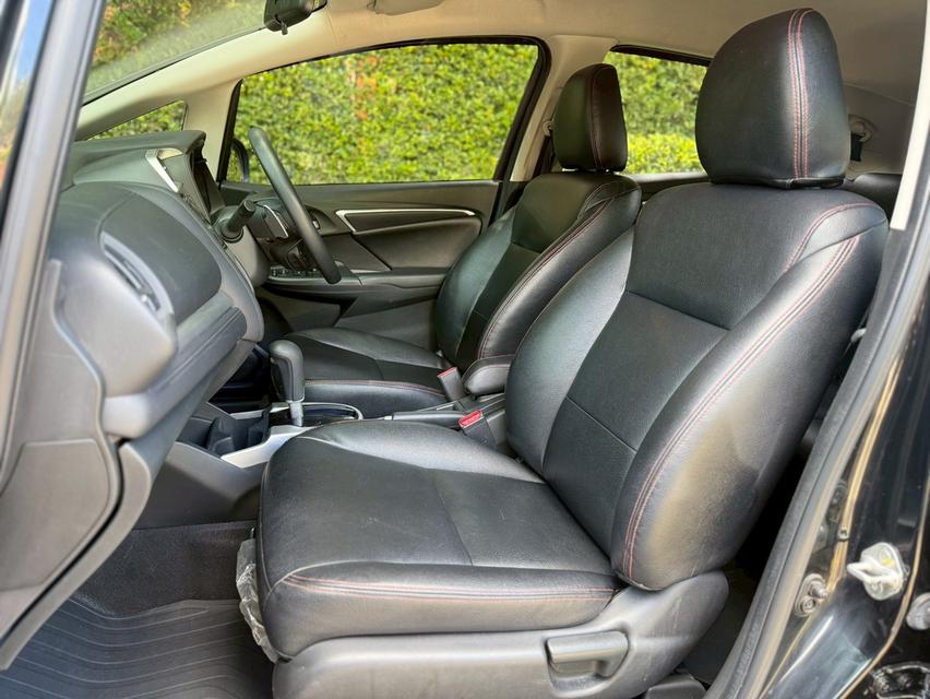 รหัสรถ PJP758 🚗 Honda Jazz 1.5 SV i-VTEC ปี 2015 13