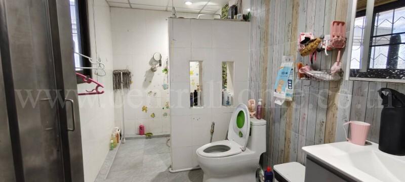 อาคารพาณิชย์ 3 ชั้นครึ่ง 3 คูหา ติดถนนเพชรเกษม ทำเลดี ราคาถูก 13